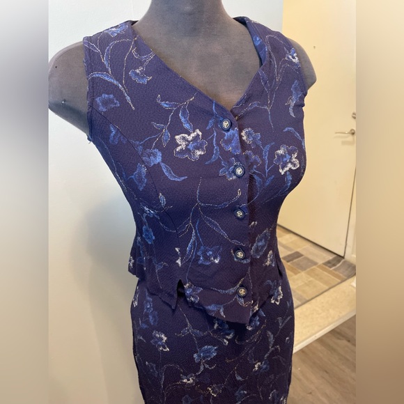 Daniel Laurent matching skirt set with top/vest purple blue floral - Picture 2 of 8